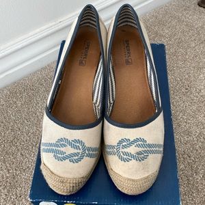 Sperry Top-Sider Wedge Espadrille Shie. Ivory/Navy. 8.5
